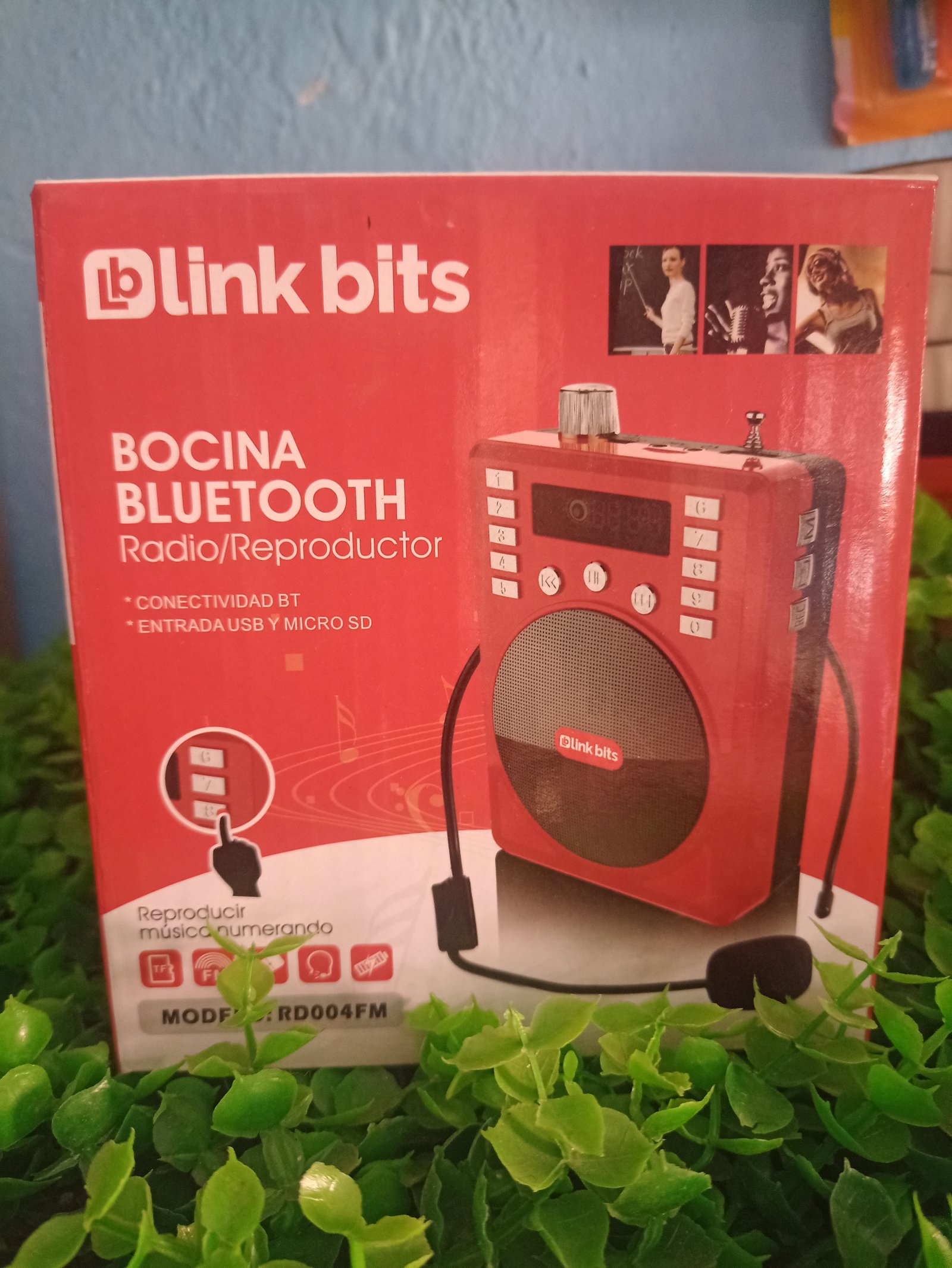 Bocina radio y Bluetooth