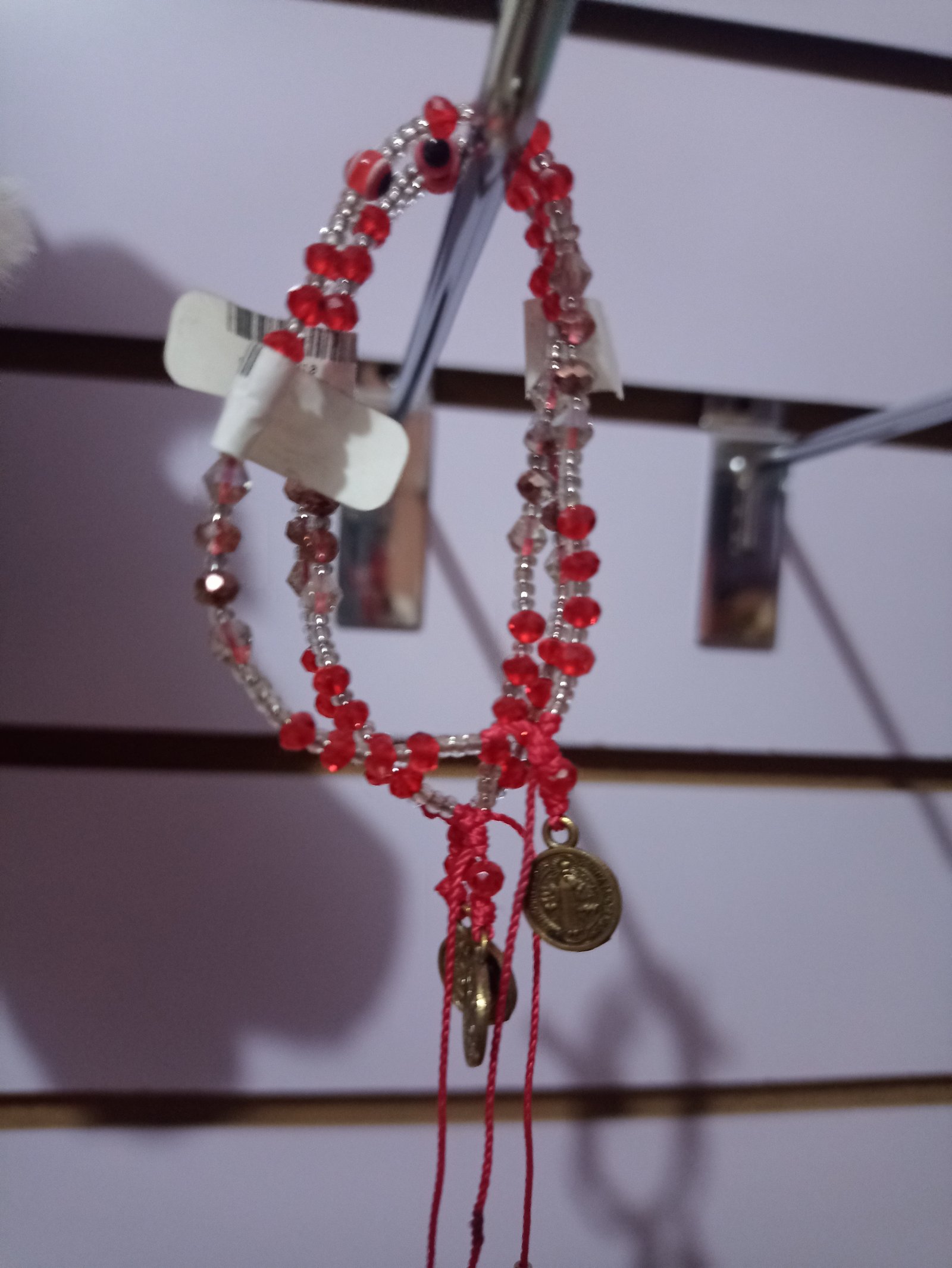 Pulcera con medalla San Benito