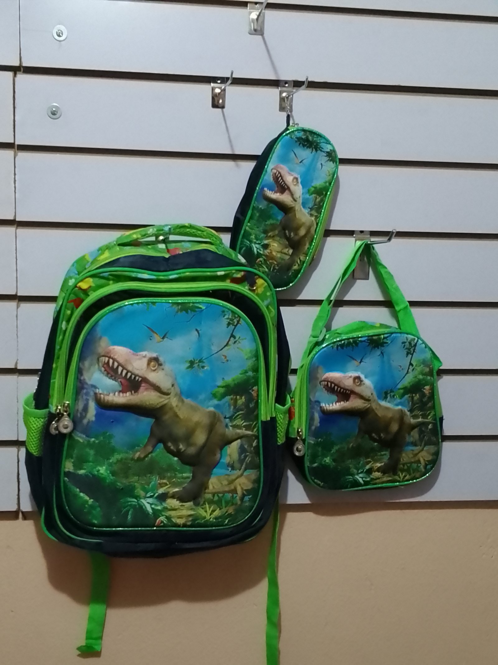 Mochila dinosaurio con 3 piezas