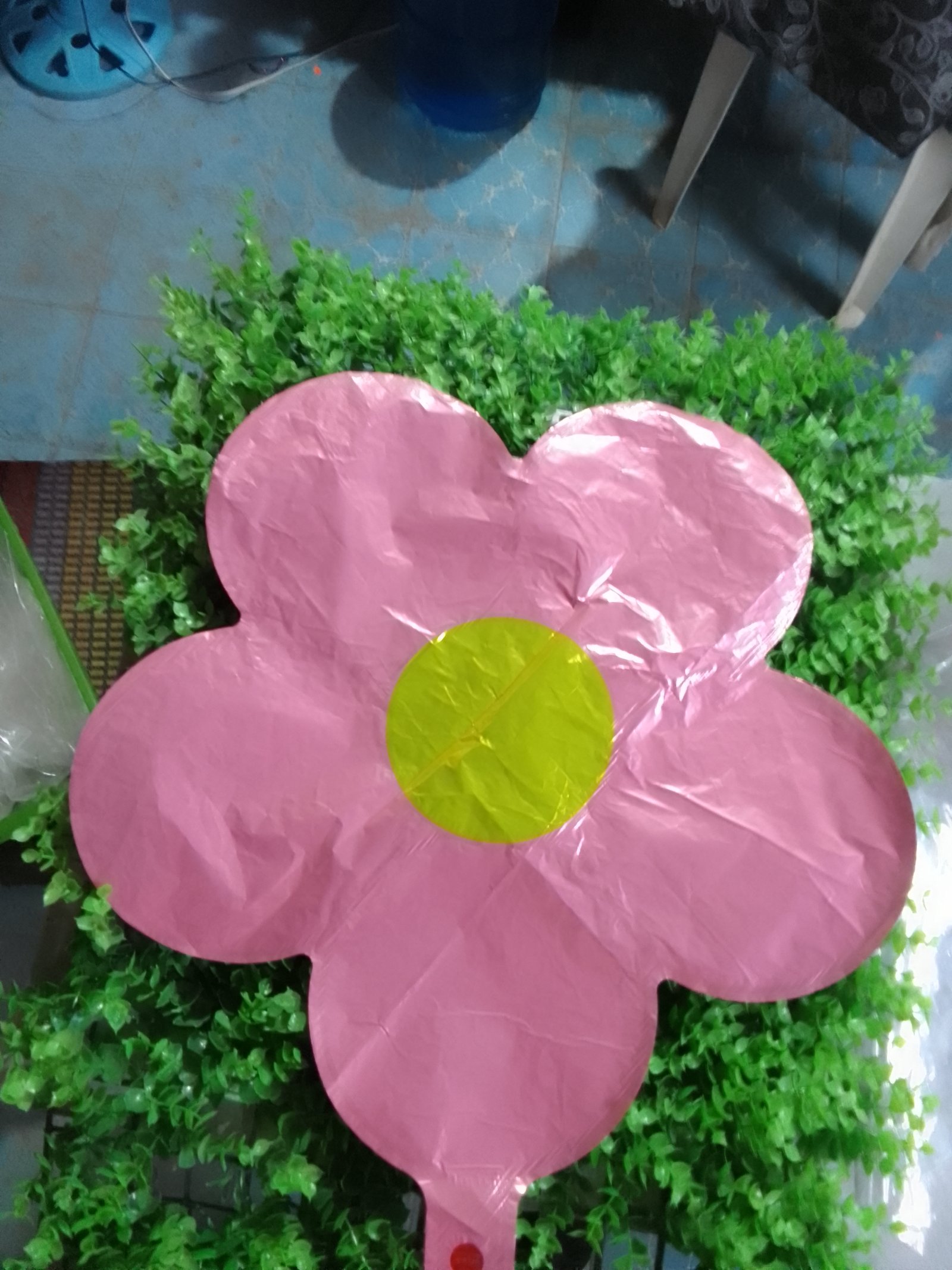 Flor rosa centro amarillo