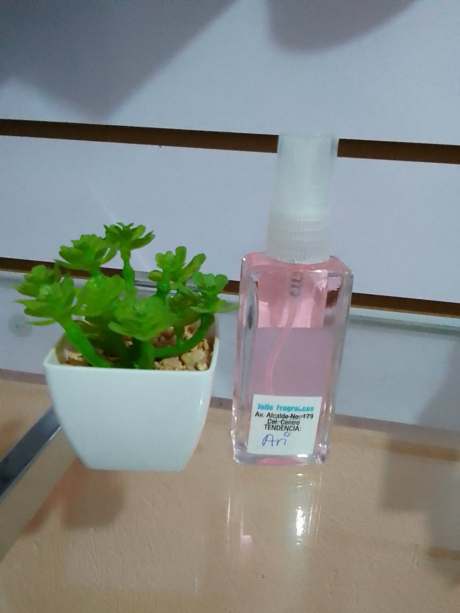 Perfume Ariana grande