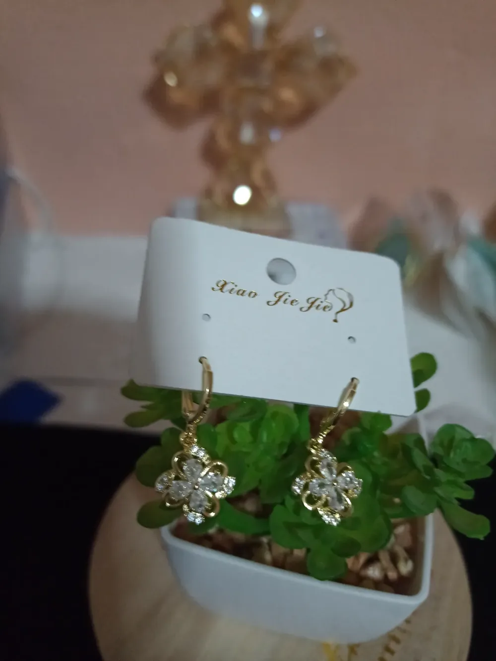 Aretes Huggies circonia