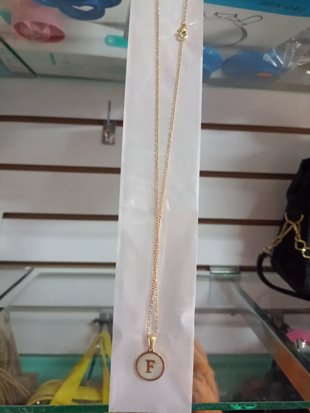Cadena con inicial