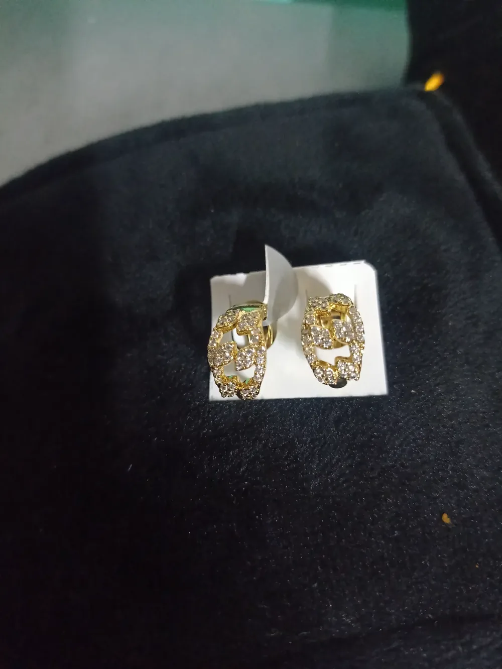 Aretes con circonia