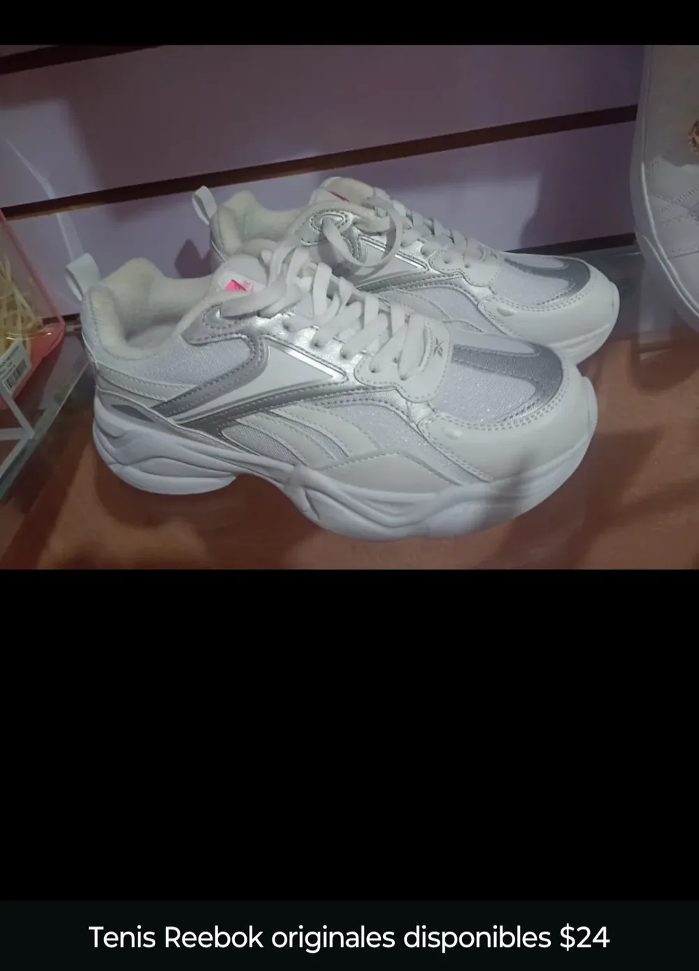 Tenis originales Reebok # 241/2